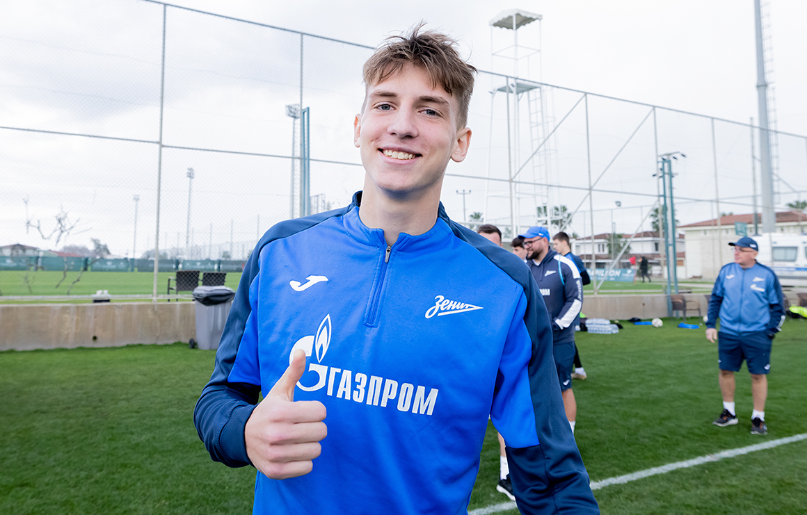 Никита Базилевский вызван в старшую юношескую сборную России 